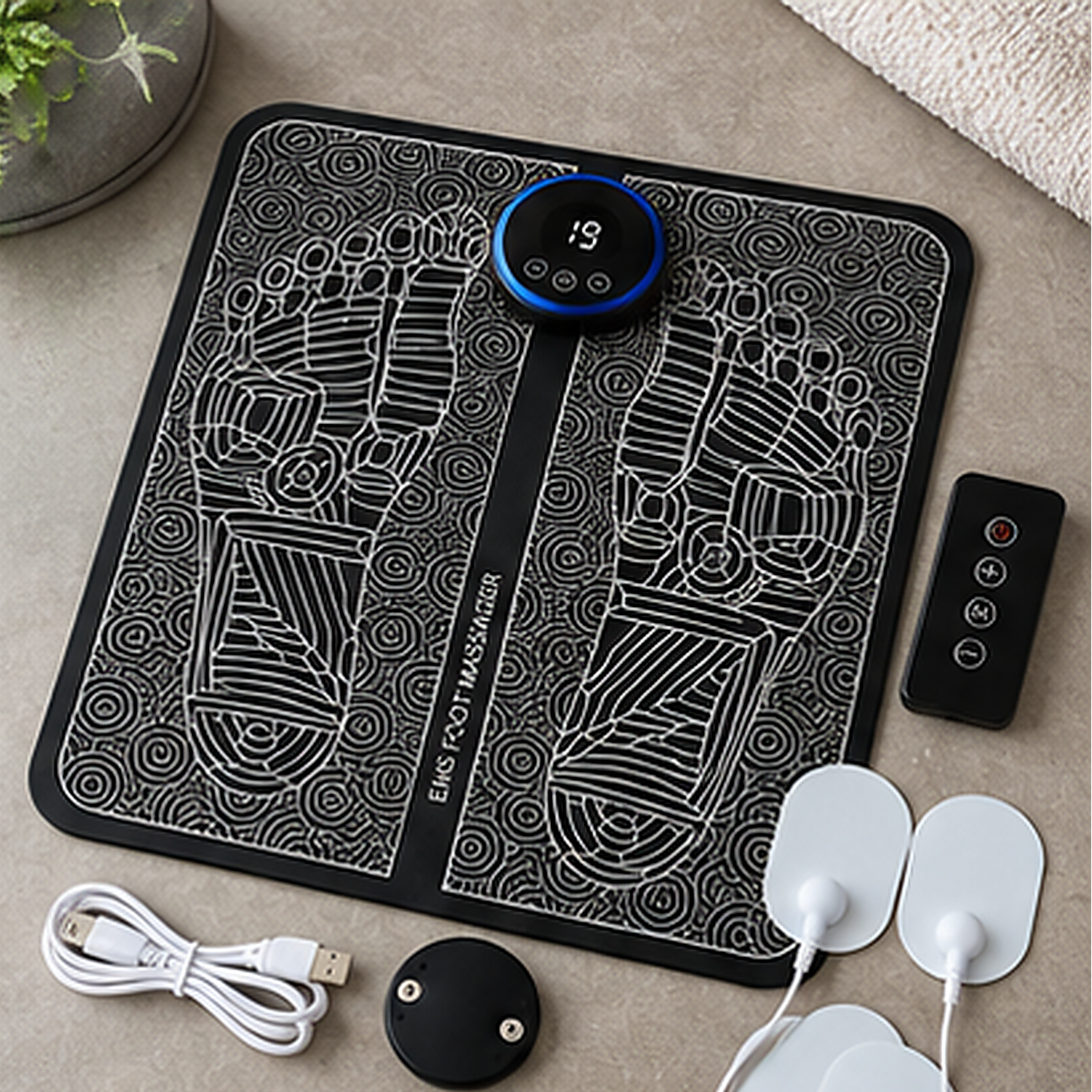 Tapete de massagem EMS FisioLusa para os pés com comando, cabo USB e 4 elétrodos